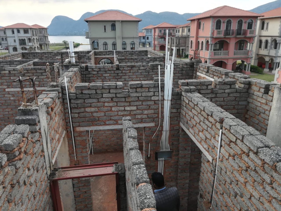 5 Bedroom Property for Sale in Ifafi North West